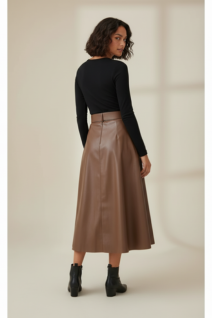 Jupe Cuir Marron Ceinturée Élégante
