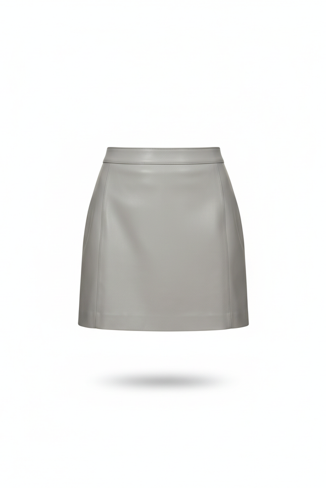 Jupe En Cuir Et Bottines